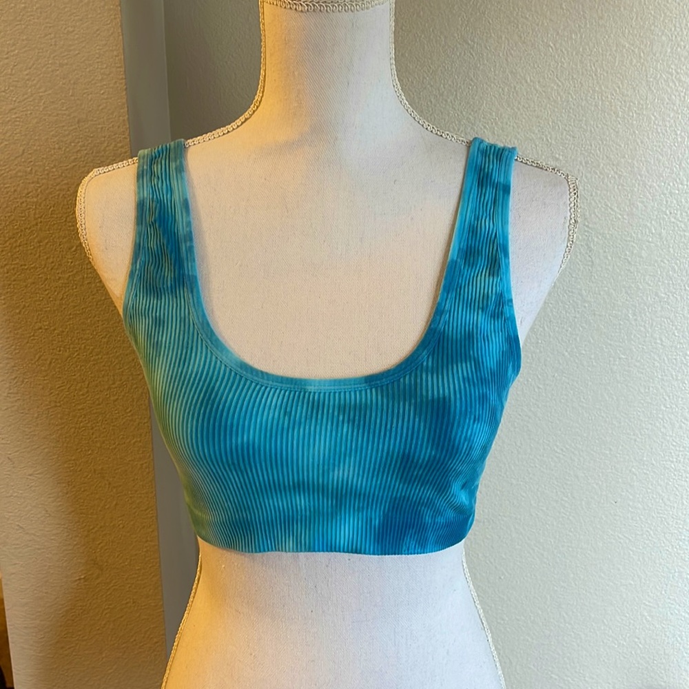 3/$30 🩵🩵Tie dye blue bralette crop top #81